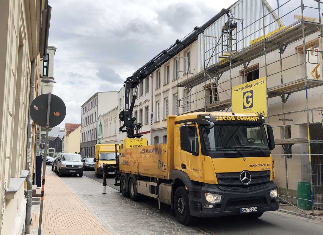 Materialmangel Bau: Knappes Baumaterial treibt die Preise weiter in die Höhe