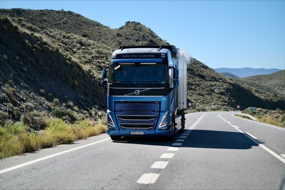 Baufahrzeuge: Volvo Trucks will Wasserstoff-Lkw auf den Markt bringen