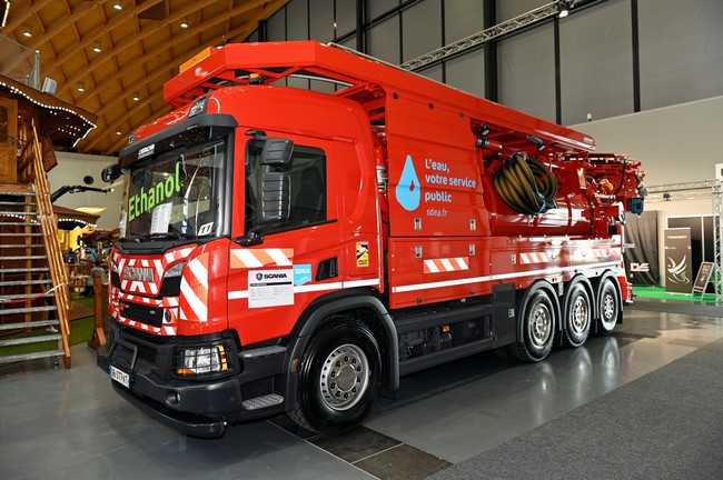 Den Scania G410 als Hochdruckspülwagen treibt ein Ethanol-Motor an. | Foto: Quatex