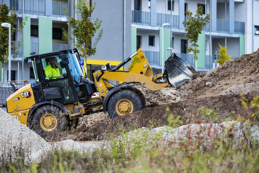 Neue Generation von Caterpillar-Radladern von 5 bis 7 Tonnen Einsatzgewicht