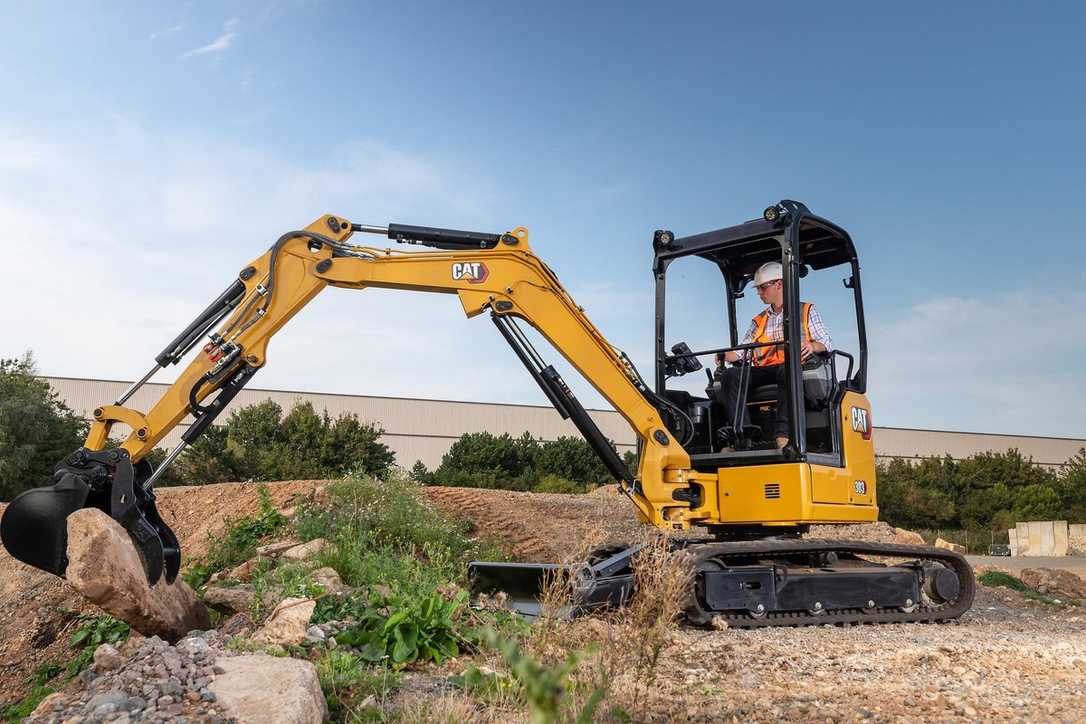 Caterpillar-Minibagger: Neue Cat Baumaschinen mit Einsatzgewichten von 2,7 bis 3,5 Tonnen.