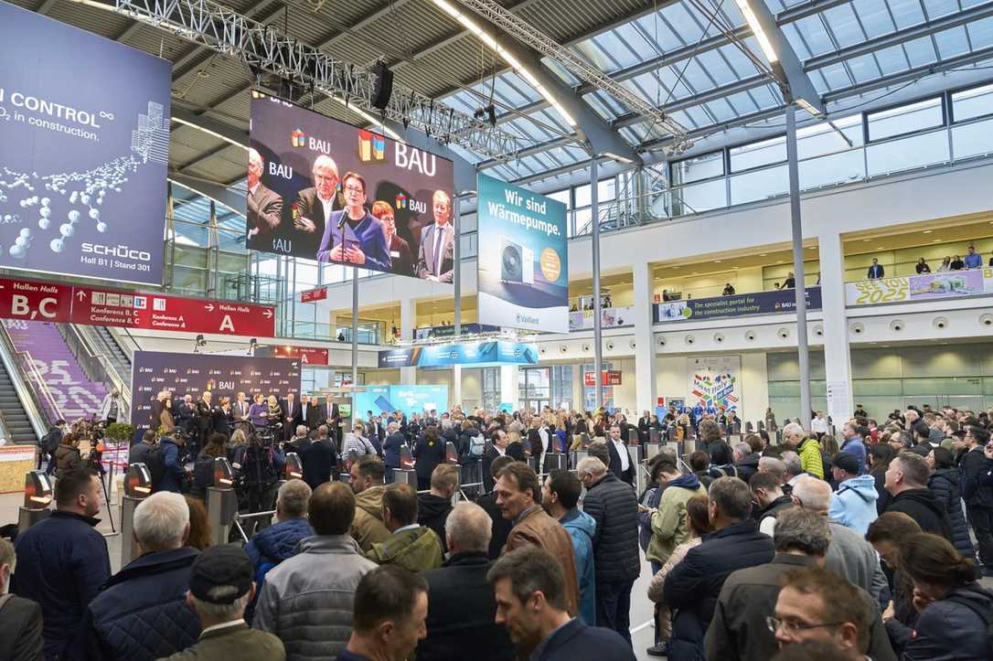 BAU 2025: Messe-Eröffnung in München unter neuen Vorzeichen