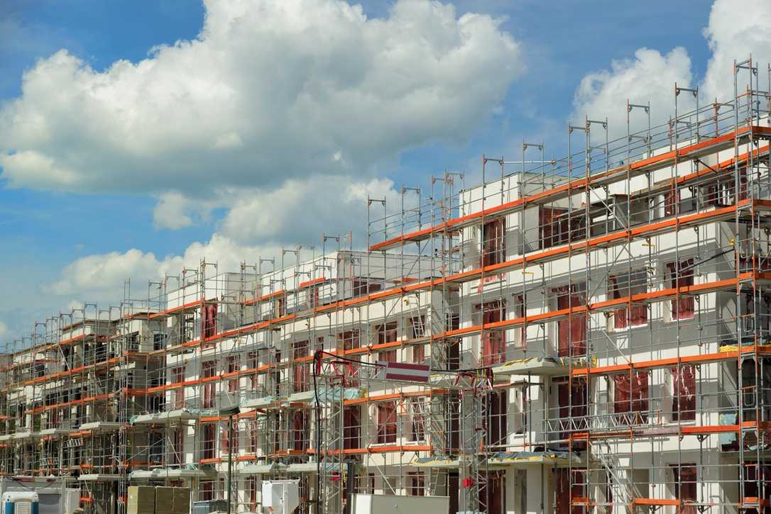 Baugewerbe und Baustoffindustrie legen Positionspapier für EH55-Förderung vor Baugewerbe und Baustoffindustrie legen Positionspapier für EH55-Förderung vor