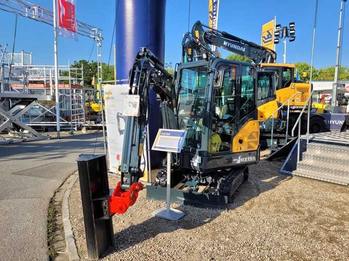 Hyundai-Minibagger zum Mietkauf: Den HX19A gibt es auf der Nordbau zu besonders günstigen Konditionen. | Foto: B_I MEDIEN/BB