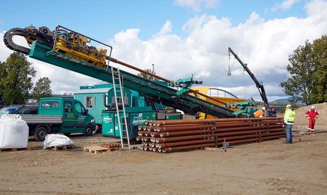 Abb. 7: 100-Tonnen-HDD-Großbohranlage | Foto: Pfaffinger Unternehmensgruppe