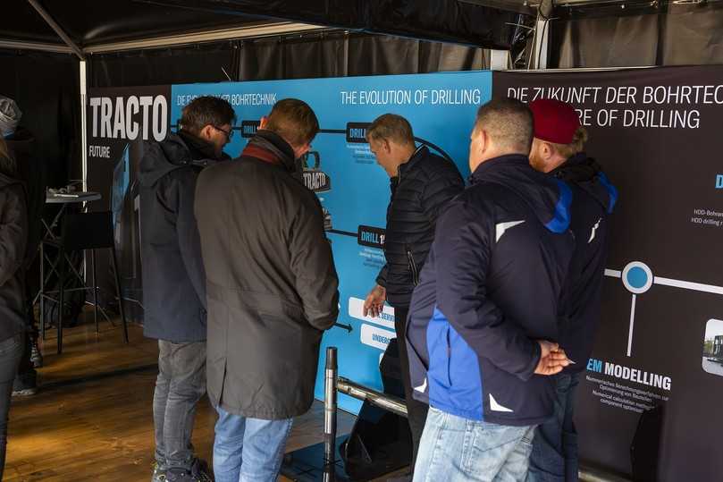 Diskussion über aktuelle und zukünftige Herausforderungen der Branche: Der Austausch und der Dialog mit den Bauunternehmen, Netzbetreibern und aus dem politischen Umfeld sind wichtiger Teil der Hands on Days. | Foto: Tracto-Technik