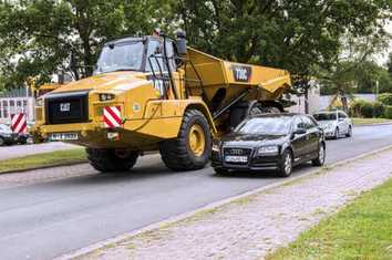 Cat-Dumper auf der Straße