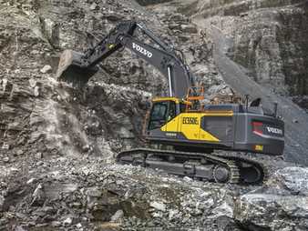 Diese Baumaschinen-Giganten sollten Sie auf der Steinexpo nicht verpassen