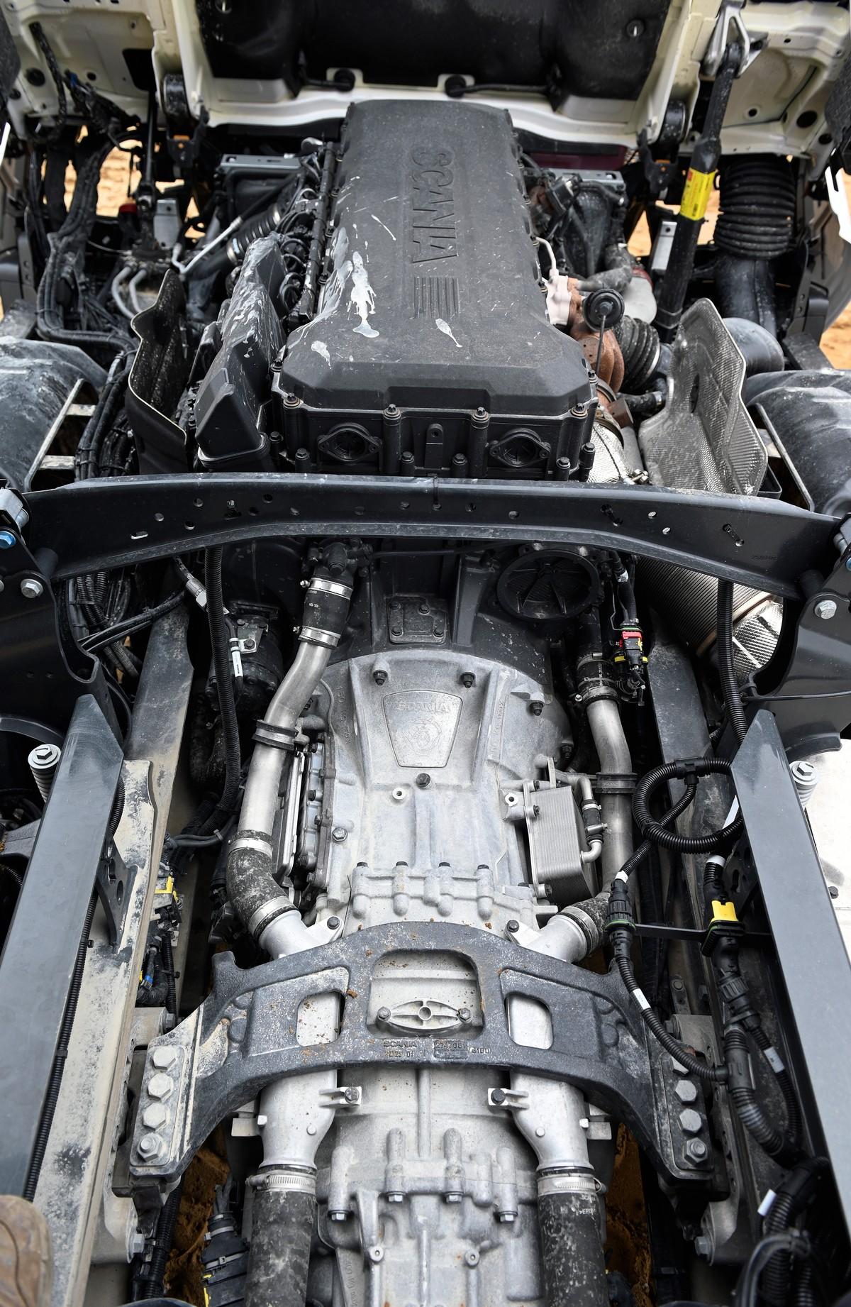 Die elektronisch gesteuerte Motor-Getriebe-Einheit sorgt zusammen mit den AP-Achsen für satte Antriebsleistung. | Foto: QUATEX