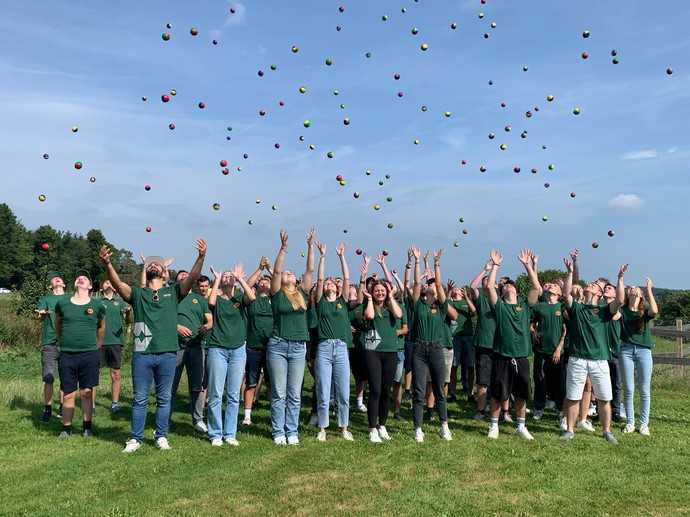 Ein starkes Team: Max Wild bietet Teambuilding-Aktionen und das nicht nur für Azubis. | Foto: Max Wild