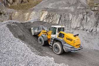 Liebherr kommt mit großem Gerät