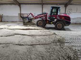 Radlader für Reitplatz-Qualität