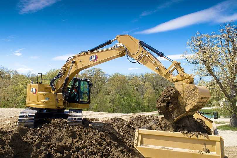 Der Kurzheckbagger Cat 335 mit 35 bis 38 Tonnen Einsatzgewicht spart mit der Funktion „Smart Boom“ beim Heben und Senken des Auslegers Kraftstoff. | Foto: Caterpillar/Zeppelin