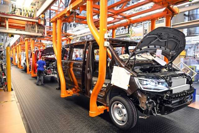 Nach fünf Wochen Corona-Zwangspause nimmt VW die Nutzfahrzeugproduktion heute wieder auf. | Foto: VW Nutzfahrzeuge