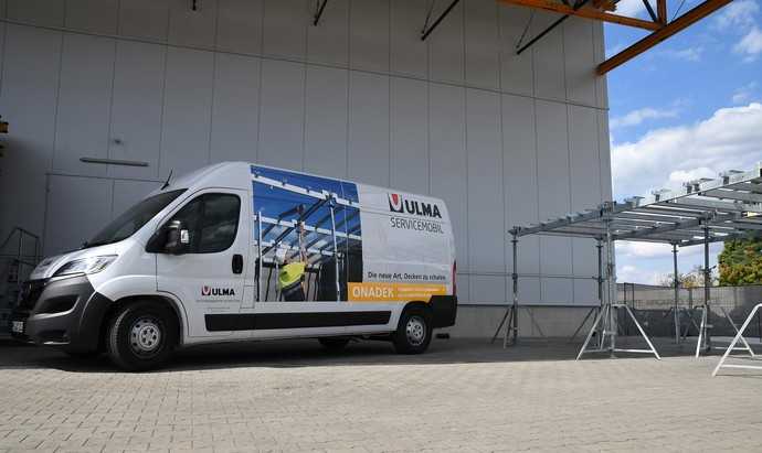 Das „Onadek-Mobil“ von Ulma: Mit dem „mobilen Showroom“ können sich Kunden schnell und übersichtlich über das neue Deckenschalungssystem informieren. | Foto: Ulma Construction GmbH