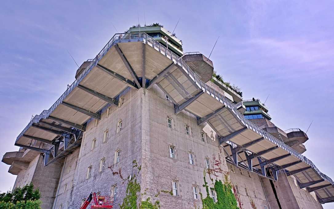 Hochbunker St. Pauli: Bergpfad rund um Hamburgs grüne Attraktion