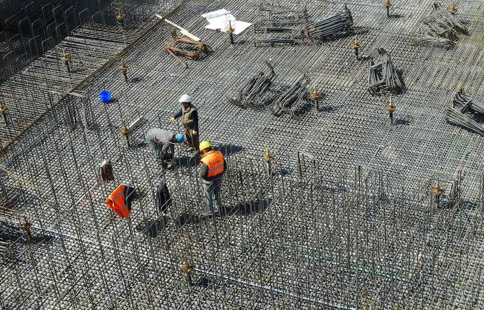 Bauwirtschaft warnt: Mindestlohnerhöhung bringt Tarifgefüge ins Wanken
