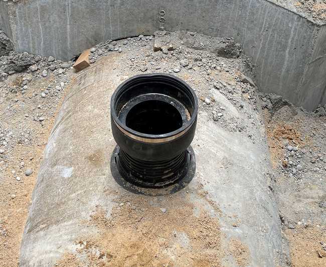 Die Anschlusselemente FA-B sind für den Anschluss von Rohren aller Art an Beton- und Steinzeughauptleitungen konzipiert. | Foto: Flexseal