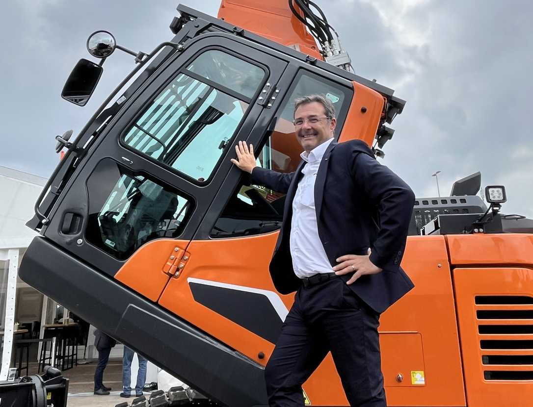 Develon zeigt smarte Baumaschinen auf der NordBau 2025