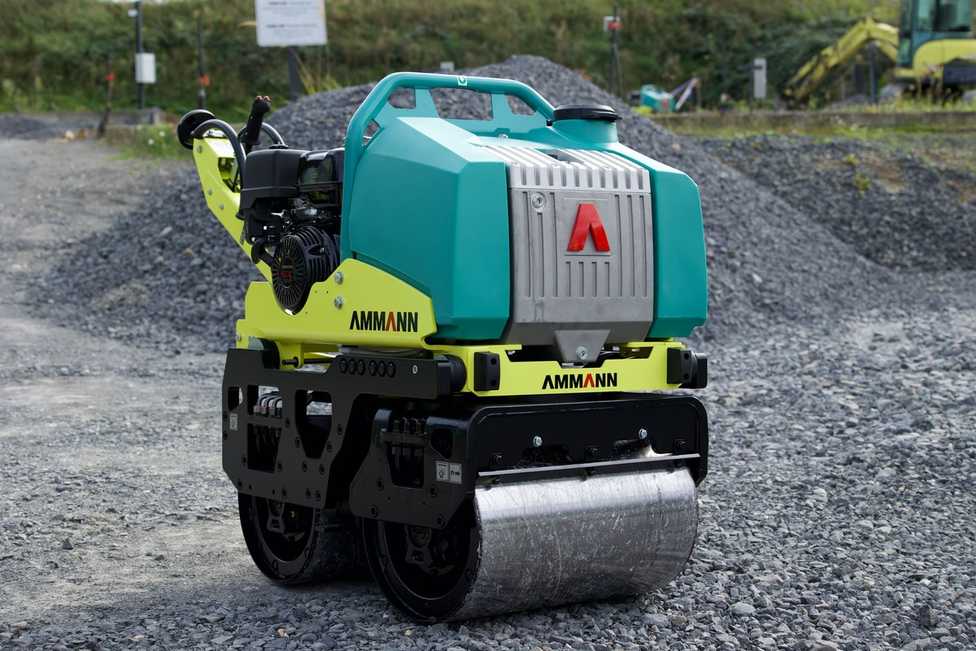 Ammann handgeführte Walze ARW 65-S mit lenkbarer Bandage