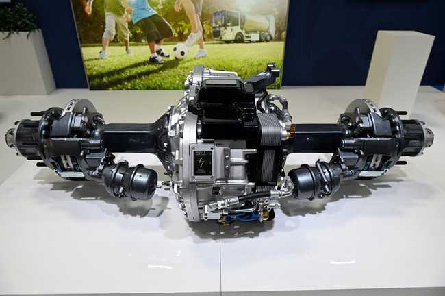 Die Allison-Achse eGen Power 130D besitzt zwei integrierte E-Motoren mit je 454 kW Dauerleistung und soll Kommunal- und Müllfahrzeuge elektrifizieren. | Foto: Quatex