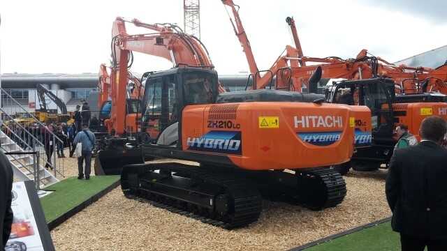 Hatte auf der Intermat 2015 in Paris Europapremiere und wurde nun auch auf der bauma ausgestellt: der Hitachi-Hybridbagger ZH210LC-5. | Foto: bi