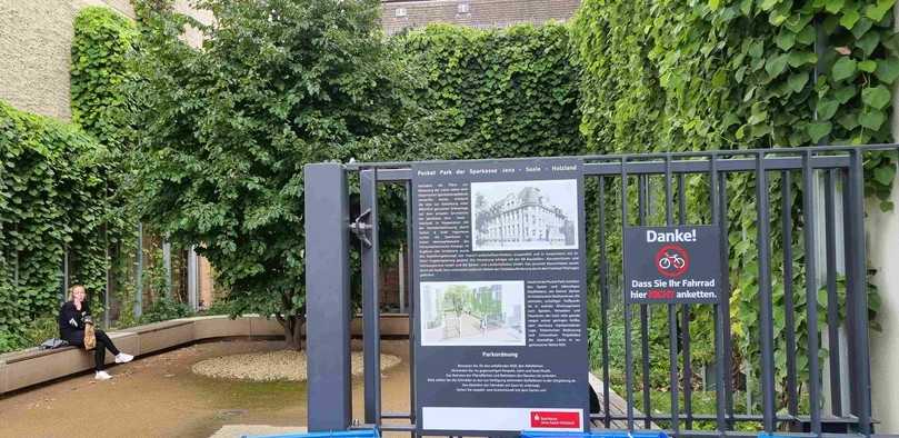 Grüner Farbtupfer in der City: ein Pocket Park in Jena. | Foto: Wotha