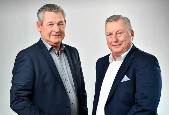 Hochbau und Modulbau vereint: Jürgen Kugelberg (l.) und Theodor Kaczmarczyk bilden die Doppelspitze des neuen Unternehmens Mod21. | Foto: Mod21/Fotografie Köhring