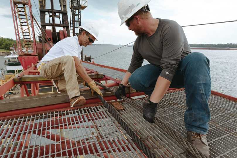 Neue Arbeitsklamotten fällig? Carhartt bietet auf der Nordbau alles, was das Handwerkerherz begehrt, z.B. die Funktions-Serie „Force“. | Foto: Carhartt