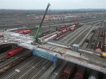 Hybridkappen machen Decatur-Brücke leichter