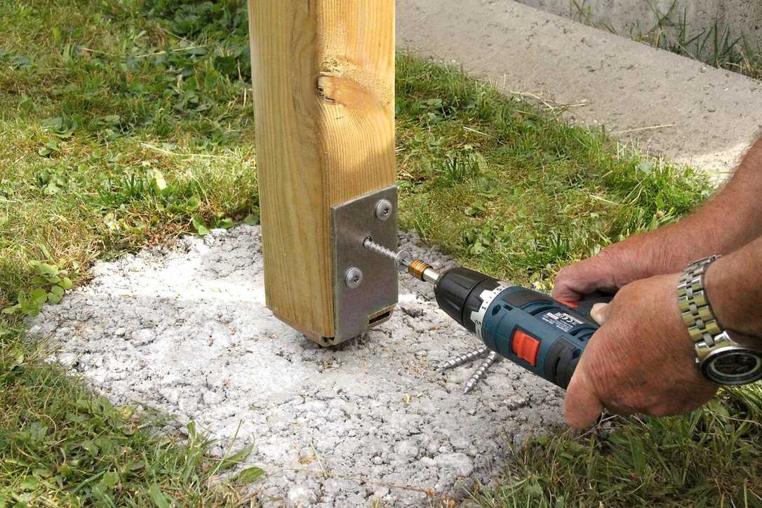 Heco Schrauben: Zaun & Pergola sicher befestigen Heco Schrauben: Zaun & Pergola sicher befestigen