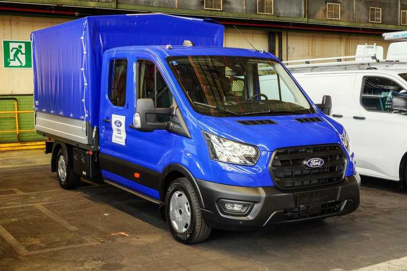 Pritsche mit Zusatz: Planen Streib steuert Plane und Spriegel für die Transit Doka bei. | Foto: Randolf Unruh, Ford Pritsche mit Zusatz: Planen Streib steuert Plane und Spriegel für die Transit Doka bei. | Foto: Randolf Unruh, Ford