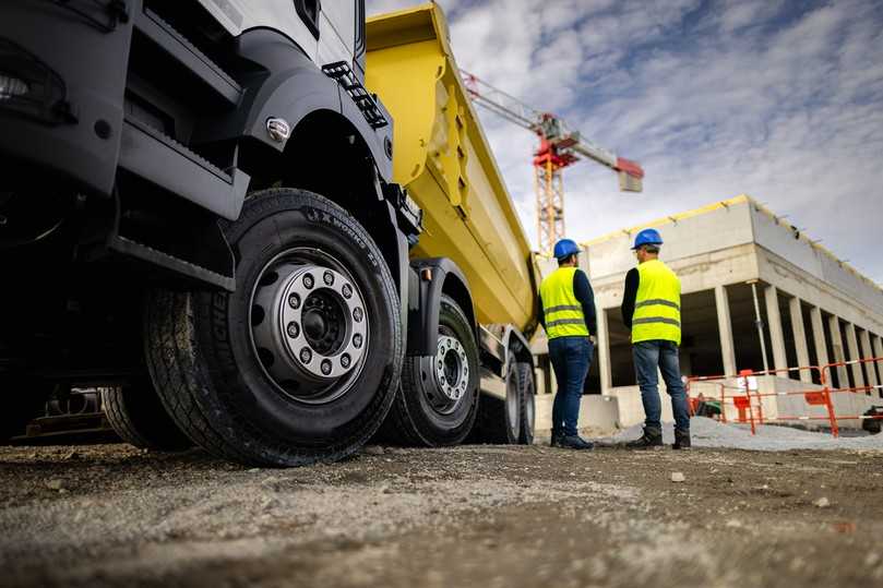 Die neuen Michelin-Reifen sind für den gemischten Einsatz auf Straßen, Baustellen und in Steinbrüchen konzipiert. | Foto: Michelin Die neuen Michelin-Reifen sind für den gemischten Einsatz auf Straßen, Baustellen und in Steinbrüchen konzipiert. | Foto: Michelin