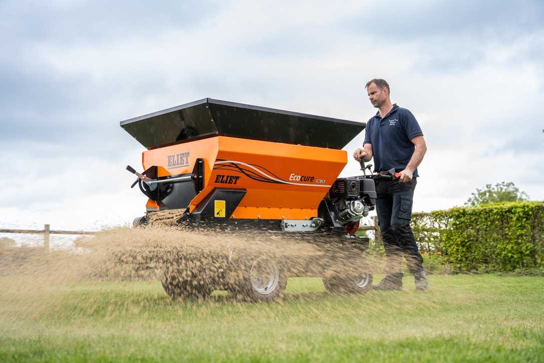 Eliet auf der demopark 2025: Jetzer, Eco Cure ZR WS, Eco Cure ZR DS, Mega Prof On Wheels Eliet auf der demopark 2025: Jetzer, Eco Cure ZR WS, Eco Cure ZR DS, Mega Prof On Wheels
