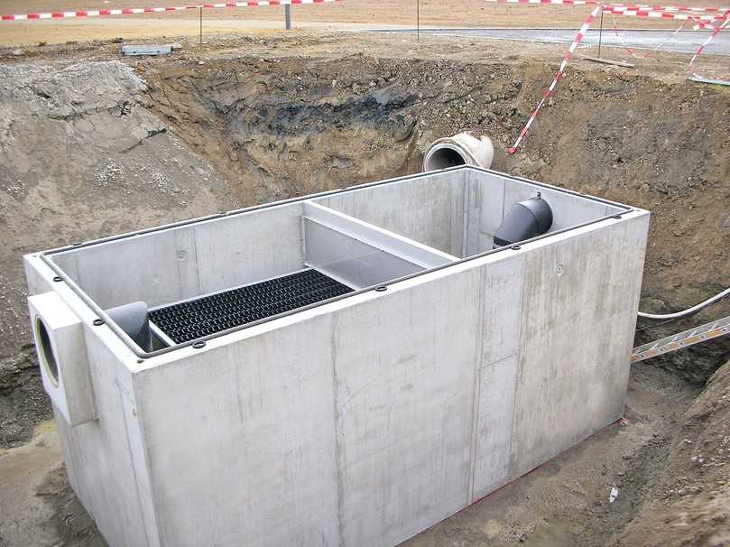 Der Lamellenklärer nach dem Einsetzen in die Baugrube. | Foto: Mall Der Lamellenklärer nach dem Einsetzen in die Baugrube. | Foto: Mall
