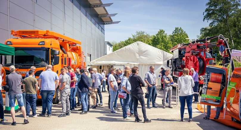 Außenvorführungen neuer Geräte | Foto: IKT