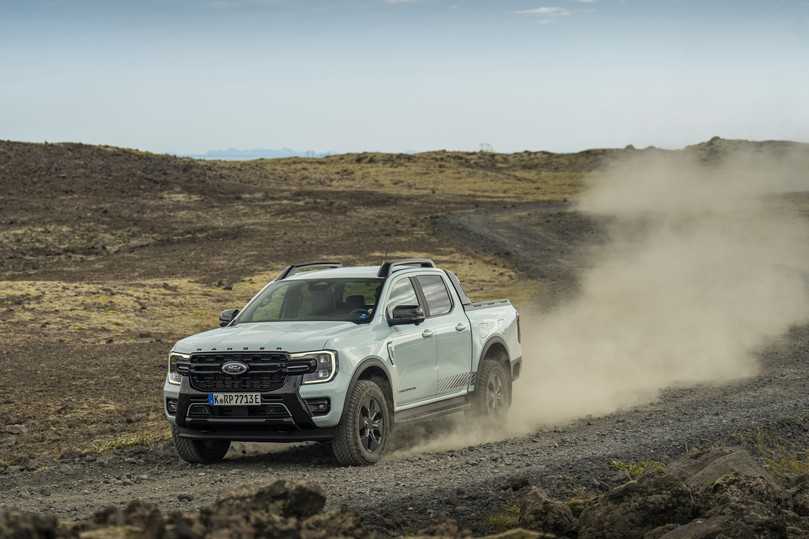 2,3-l-Benzinmotor plus 75-kW-Elektromotor, 10-Gang-Automatik und Allradantrieb fürs Gelände kennzeichnen den neuen Ford Ranger mit Hybridantrieb. | Foto: Ford Pro 2,3-l-Benzinmotor plus 75-kW-Elektromotor, 10-Gang-Automatik und Allradantrieb fürs Gelände kennzeichnen den neuen Ford Ranger mit Hybridantrieb. | Foto: Ford Pro
