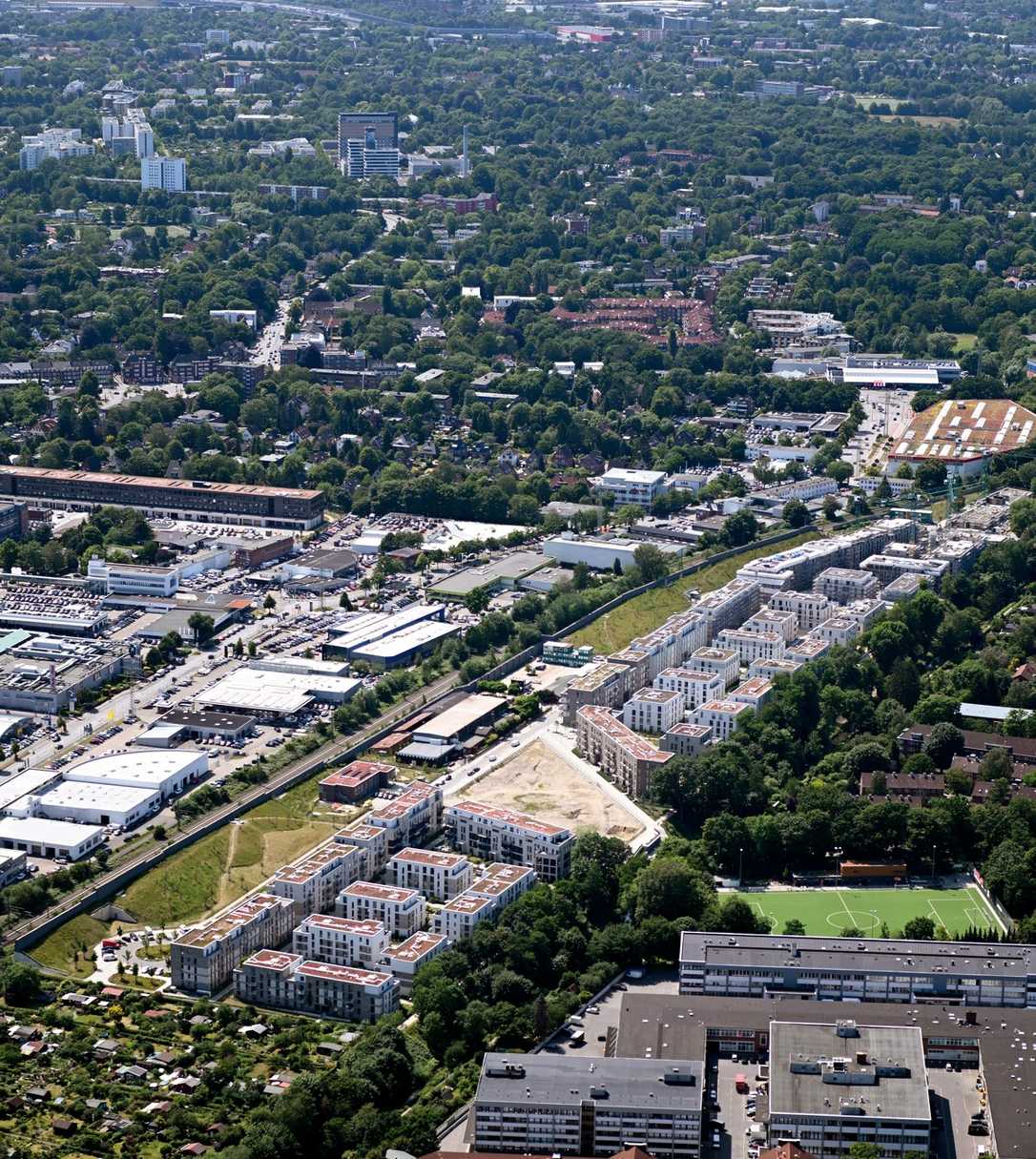 "Tarpenbeker Ufer" Hamburg: Warum Pflanz-Einfassungen für unterkellerte Quartiershöfe?