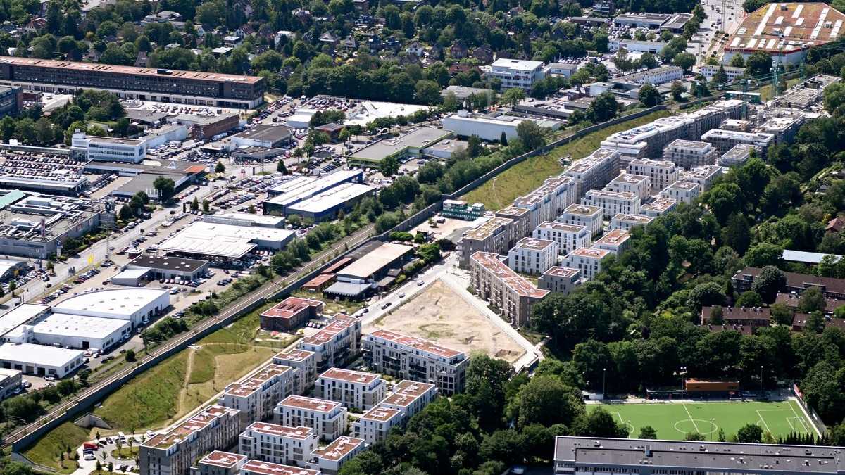 tarpenbeker-ufer-hamburg-warum-pflanz-einfassungen-f-r-unterkellerte