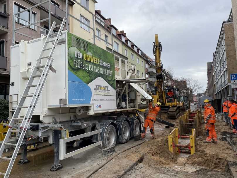 Der Flüssigboden wurde bei dieser Maßnahme mit einer mobilen Mischanlage (CM30+) der Firma Ing. Staatz Tiefbau-GmbH aufbereitet. | Foto: BQF e.V.