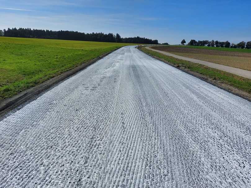 Nach dem Ansprühen mit "BiKaTeck-K" kann die Fläche sofort wieder befahren werden. | Foto: Bikatech