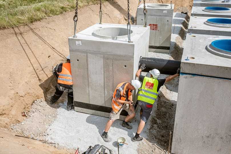 Passgenauer Anschluss vom Abscheider zum Probenahmeschacht | Foto: offenblende