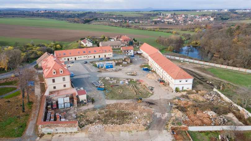 Eine Luftaufnahme des Klosterkomplexes in Drasty. | Foto: Bobcat