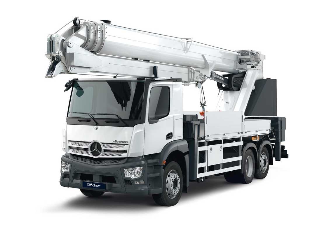 bauma 2025: Böcker präsentiert neuen Hybrid-Autokran AK 48e