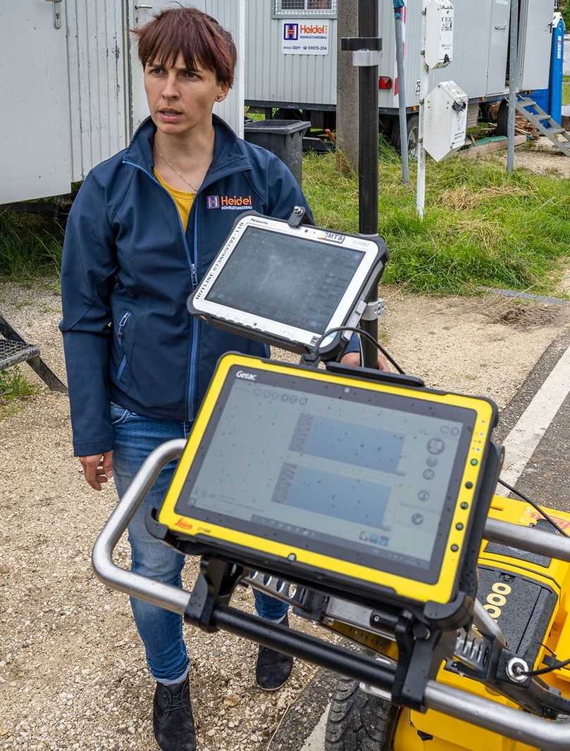 Die Fremdsparten werden mit dem Bodenradar geortet und in die digitale Planung übertragen. | Foto: Eckhart Matthaeus