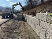Beton-Fertigteile schaffen Platz für Rad- und Gehweg Beton-Fertigteile schaffen Platz für Rad- und Gehweg