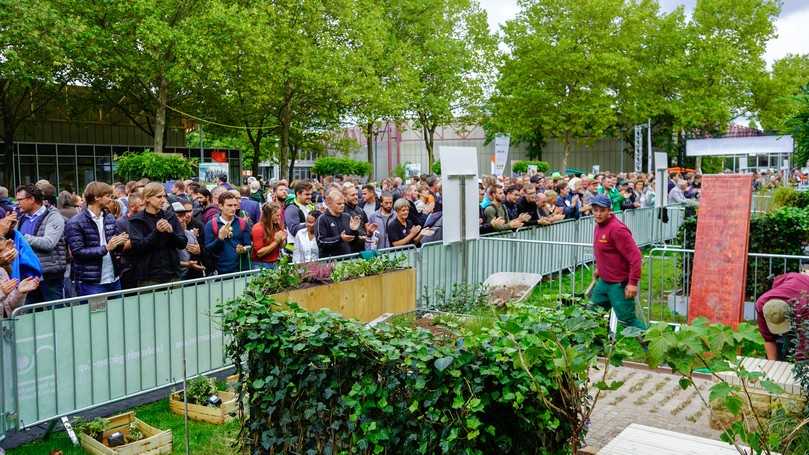 Ein Besuchermagnet auf der GaLaBau in Nürnberg: Der Landschaftsgärtner-Cup lockt stets viele Zaungäste an. Auch 2024 findet der Bundeswettbewerb wieder auf der Fachmesse statt. | Foto: NürnbergMesse