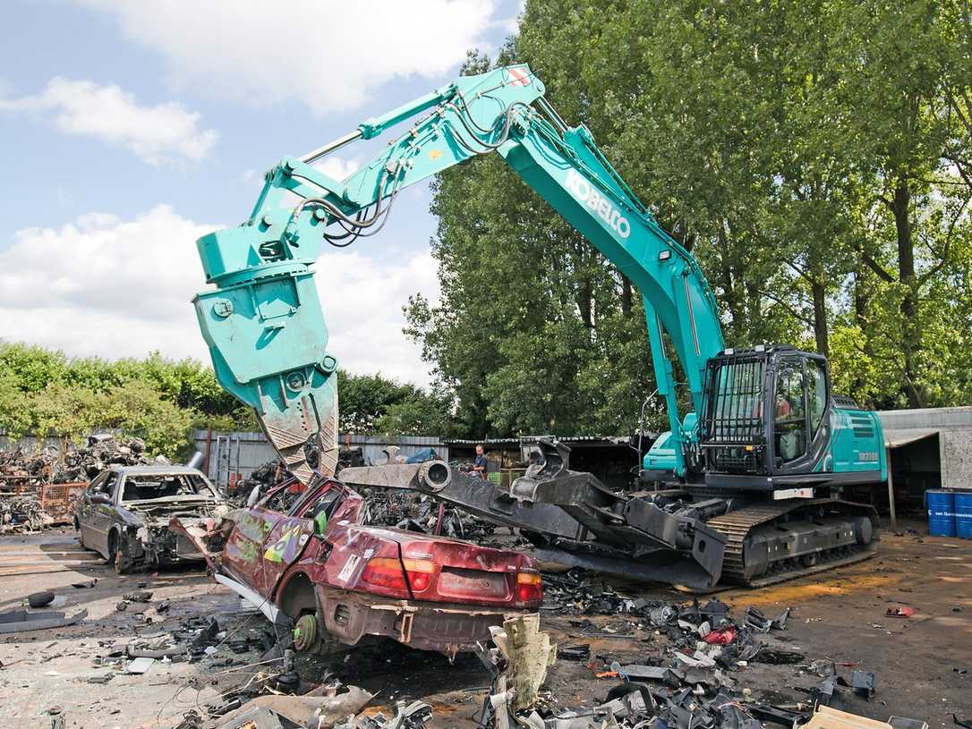 Kobelco-Bagger für Abbruch und Recycling auf der IFAT 2024 in München