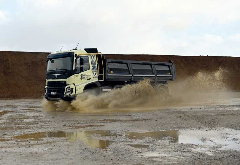 Die elektromechanische Lenkung VDS mit Spurhalte- und Stabilitätsassistent im FMX hilft auch bei Offroad-Fahrten. | Foto: Quatex