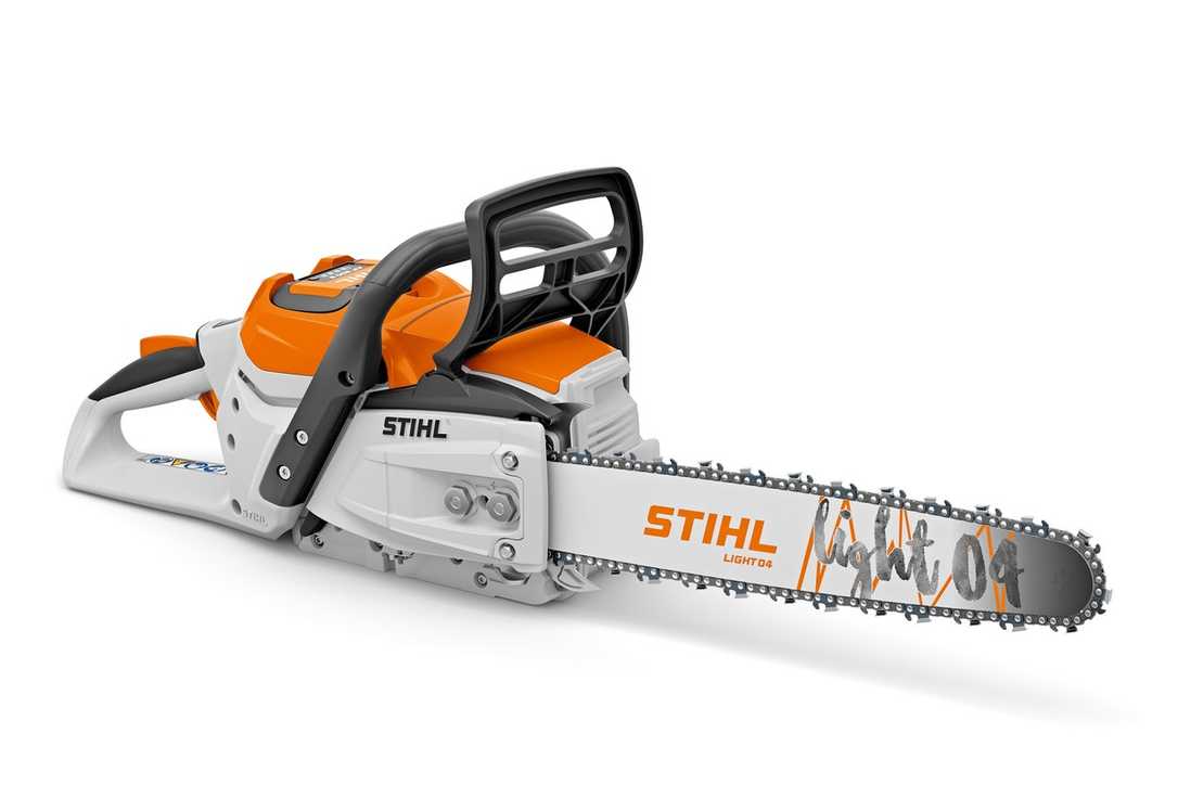 November 2024 im Garten: Kettensäge Stihl MSA 300 im exklusiven Test